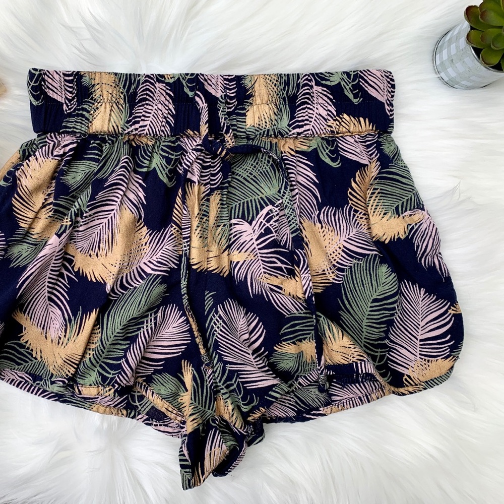 ✨Angie Feather Lounge Shorts✨